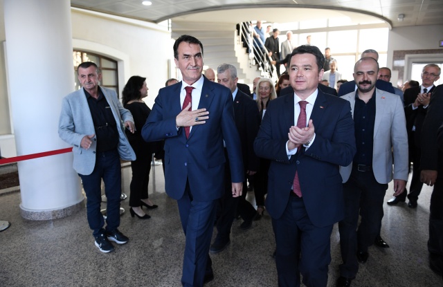 Osmangazi Belediyesi’nde Devir Teslim Gerçekleşti
