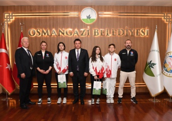 Şampiyon sporculardan Başkan Aydın’a ziyaret