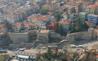 /projeler/bursa-kalesi-sur-ve-kapilari-25/bursa-kalesi-sur-2.jpg