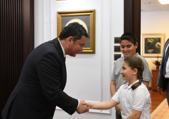Başkan Aydın Koltuğunu Çocuklara Bıraktı