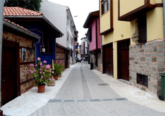 Oruçbey Caddesi
