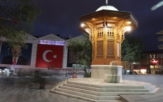 /projeler/15-temmuz-demokrasi-meydani-312/demokrasi-meydani-40.jpg