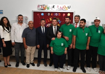 Başkan Aydın’dan Öğrencilere İlk Ders Sürprizi