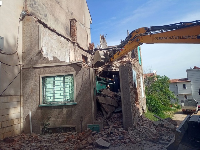 Başkan Aydın’dan Metruk Bina Talimatı