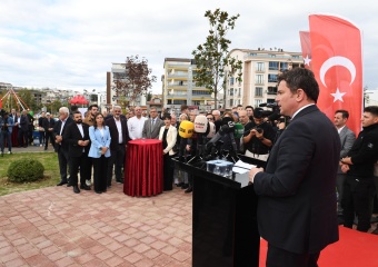 İsmet Paşa Parkı Hizmete Açıldı