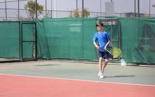 /projeler/turk-sporunun-alt-yapisi-osmangazide-200/tenis.jpg